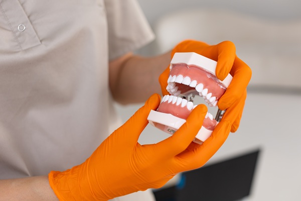 Important Facts About Adjusting To New Dentures